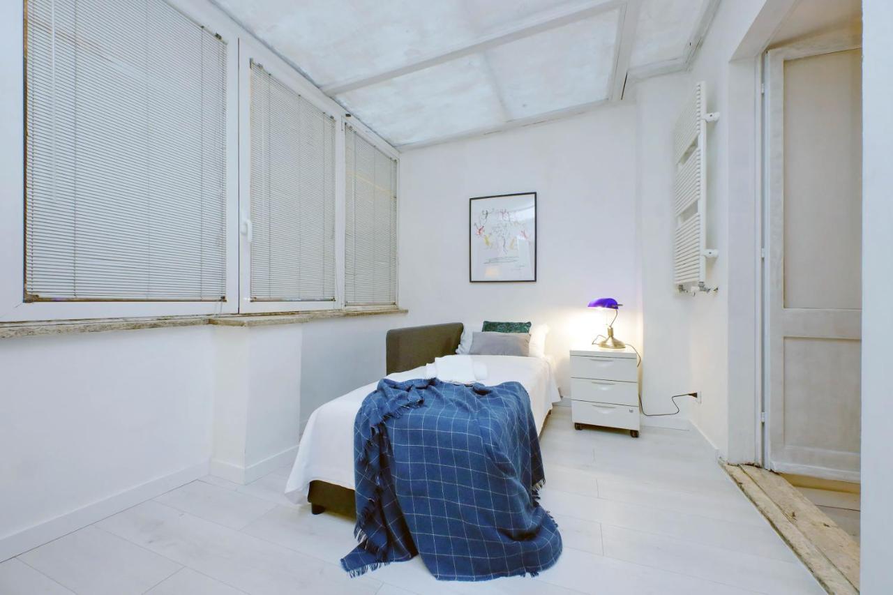 Monti Spacious Apartment 2 Rome Exterior photo
